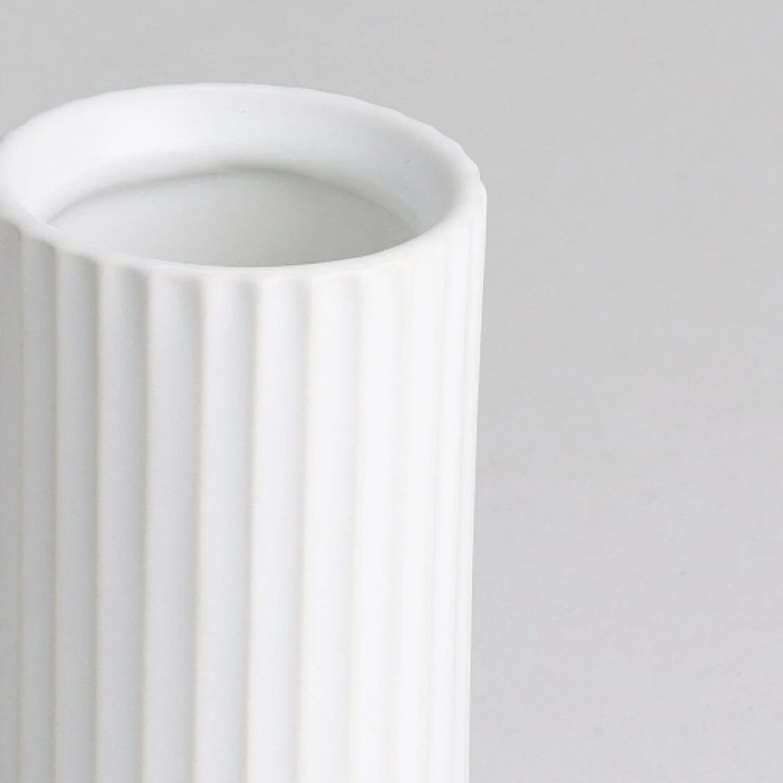 Short Bud Vase - Image 29