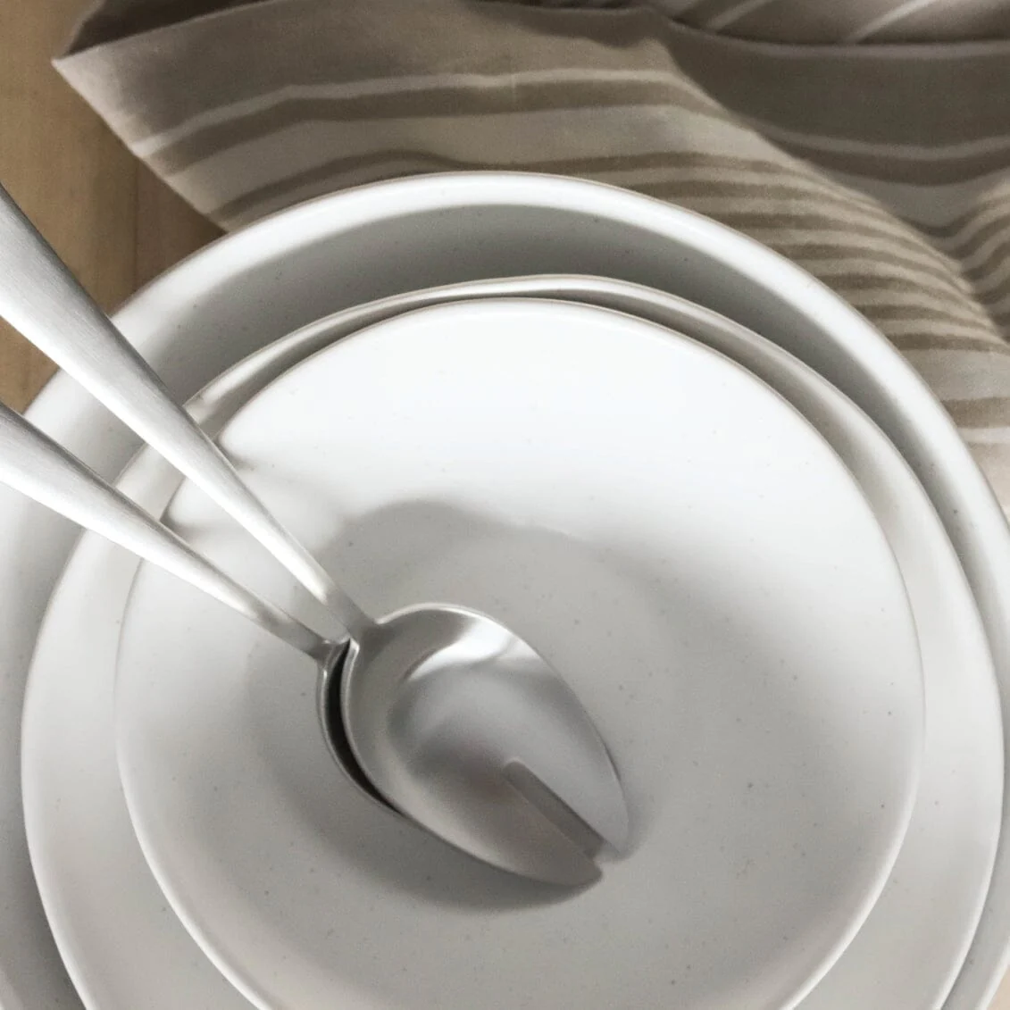 Serving Ceramics Set - Image 7